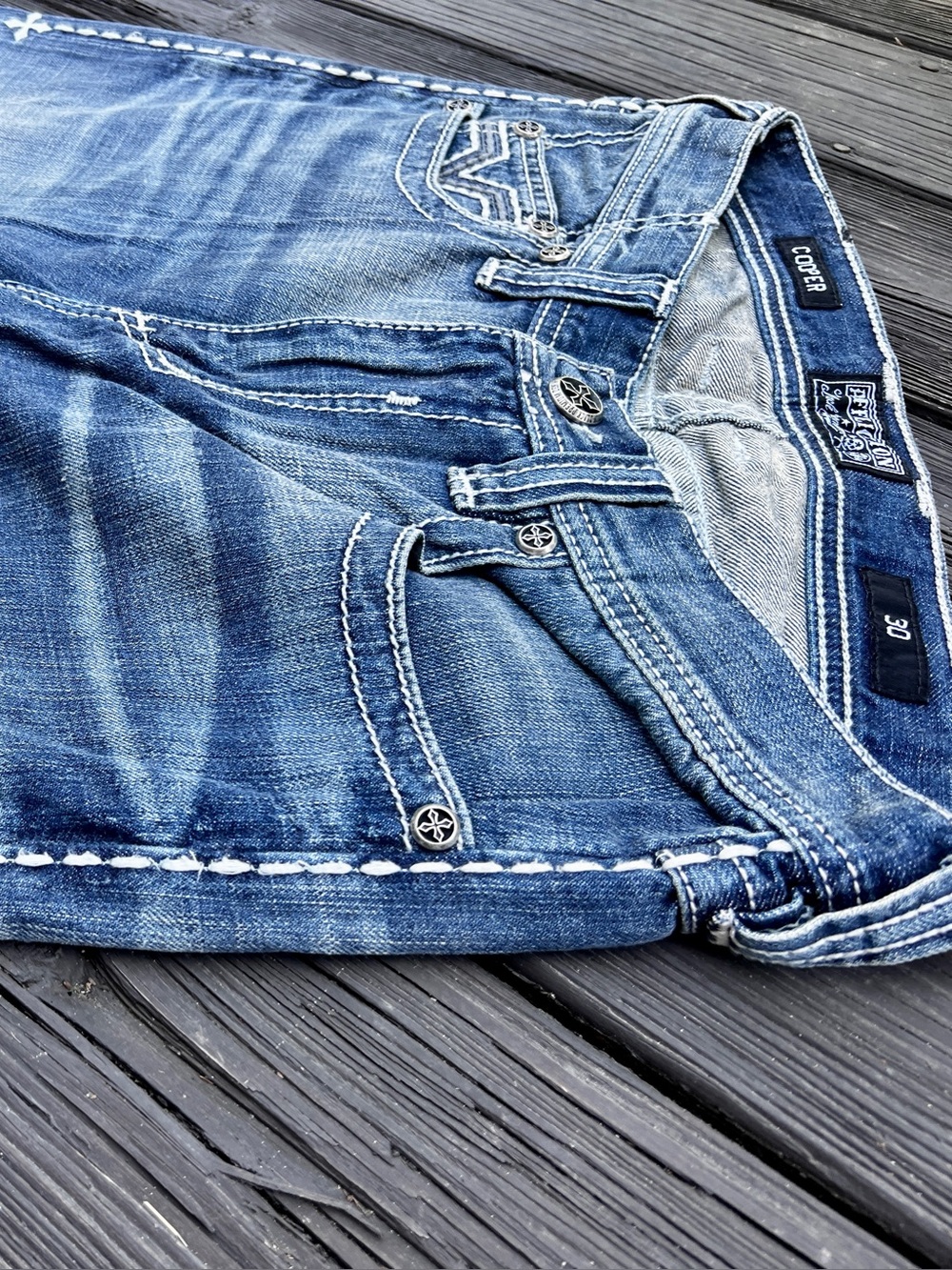 Affliction Cooper Jeans Men’s 30x32 Blue Denim Cross Stitch Y2K Straight Bootcut